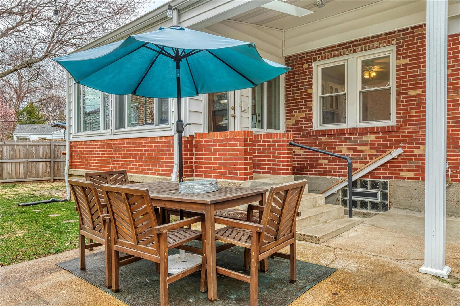 8749 Litzsinger Road Brentwood, MO 63144 - Photo 24 of 32 Gallery Image 24
