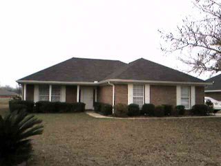 1911 Bay Street Foley, AL 36535 - Photo 1 of 9 Main View