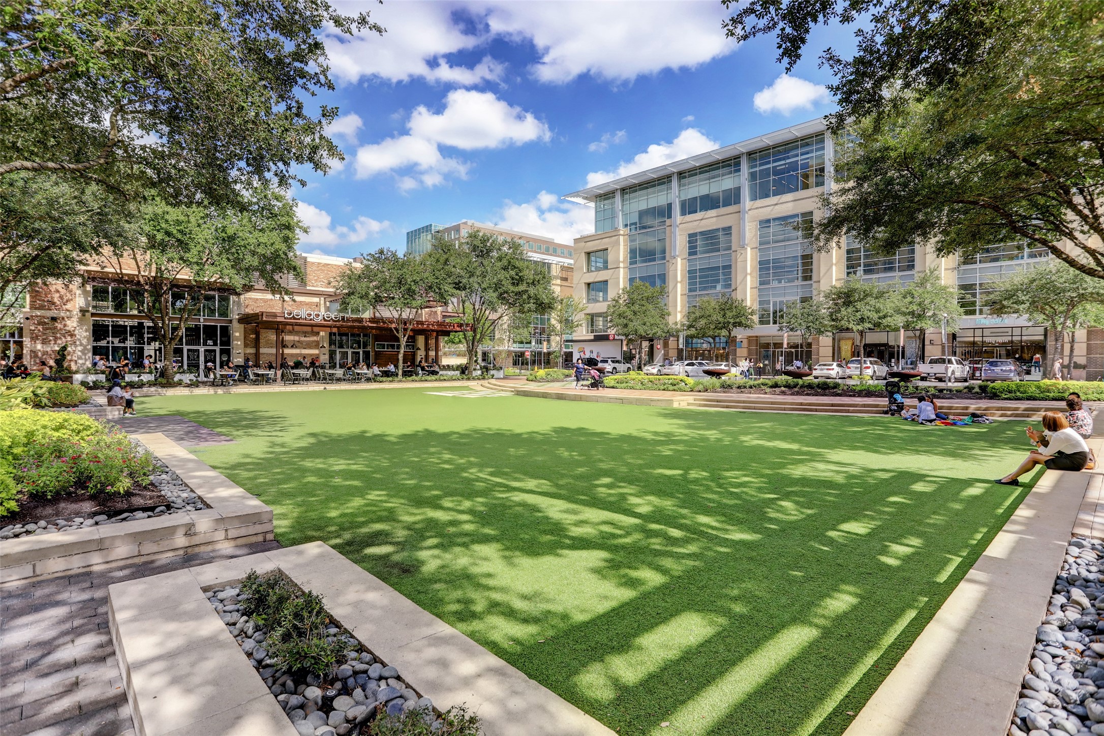 201 Vanderpool Lane, Unit 137 Houston, TX 77024 - Photo 39 of 42 Also minutes from Town & Country with ample shopping and dining options.