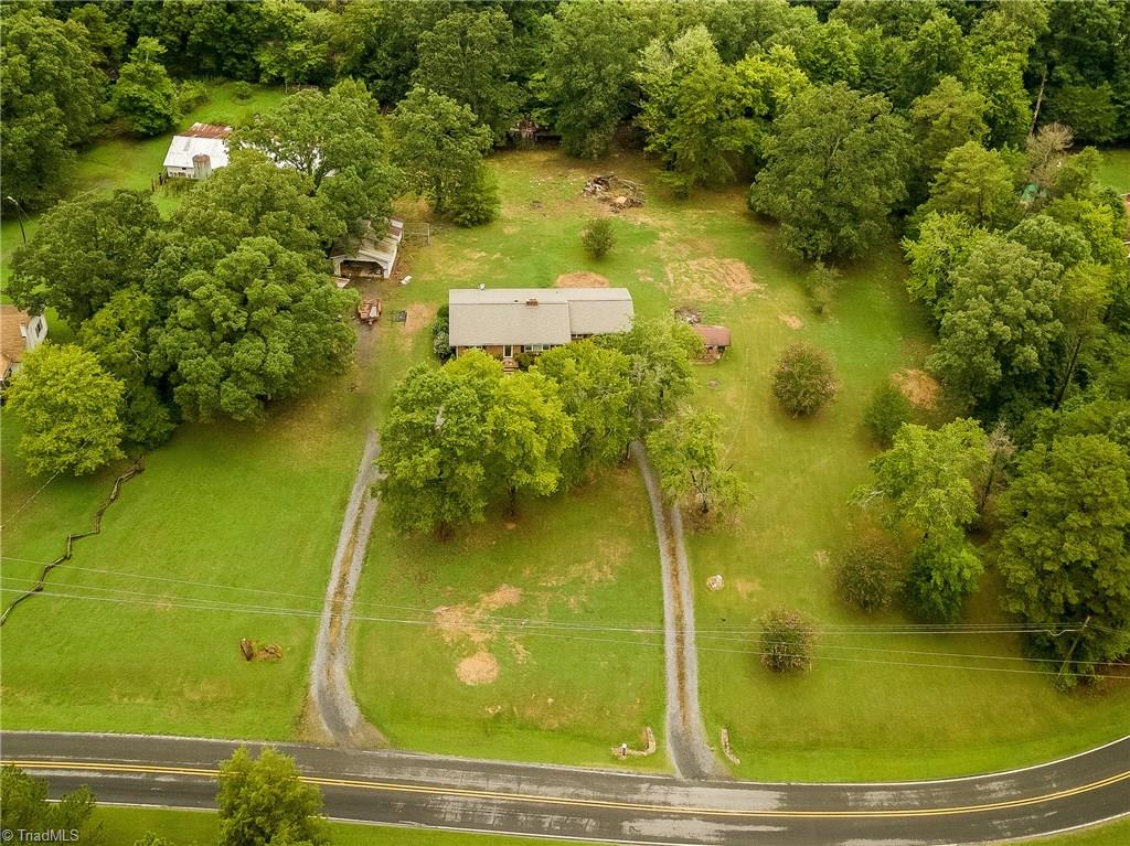 3951 Old Courthouse Road Sophia, NC 27350 - Photo 3 of 30 Gallery Image 3