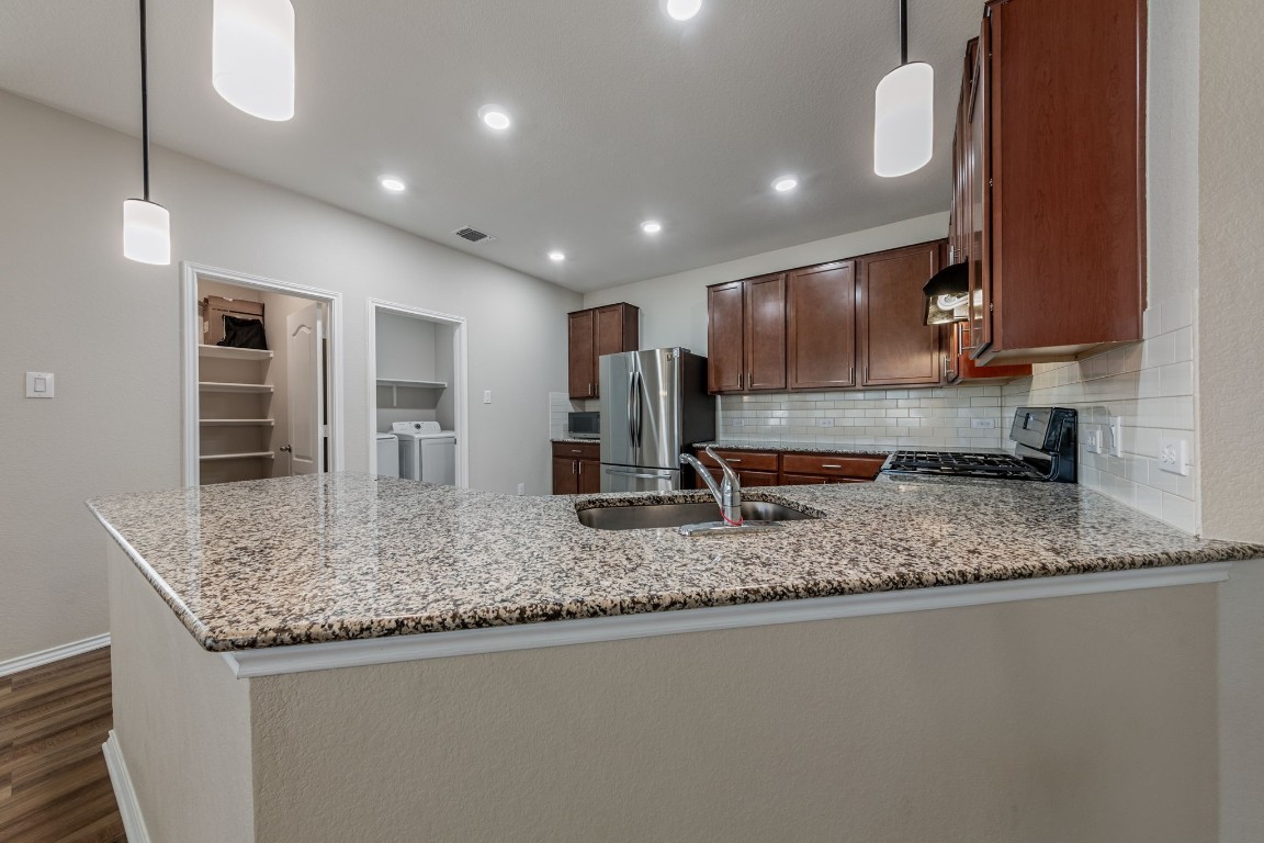 1113 Arbor Acres Loop Leander, TX 78641 - Photo 12 of 34