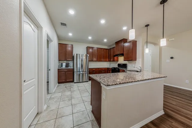 $2,195 | 1113 Arbor Acres Loop, Leander, TX 78641