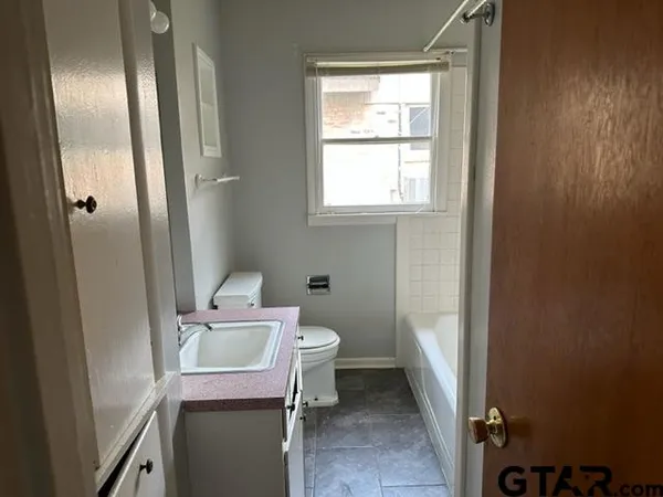 $1,500 | 2720 Anita Lane, Tyler, TX 75701