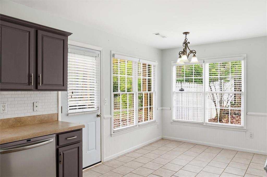 139 Stanbrough Drive Dallas, GA 30157 - Photo 17 of 52