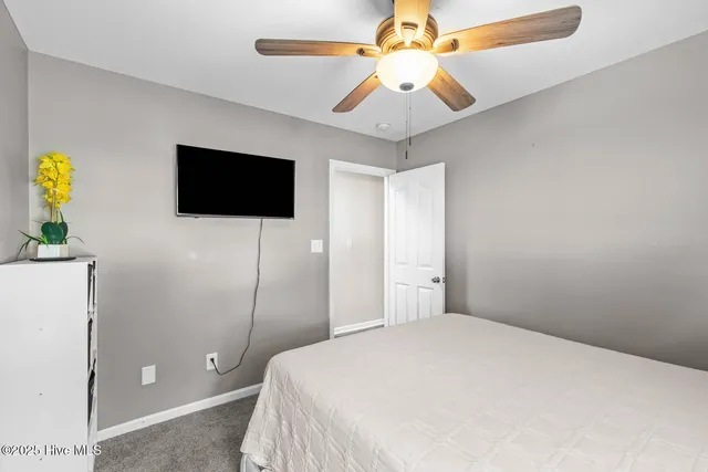 $249,000 | 105 Marina Leigh Drive, Hubert, NC 28539