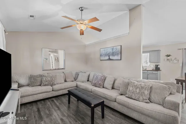 $249,000 | 105 Marina Leigh Drive, Hubert, NC 28539