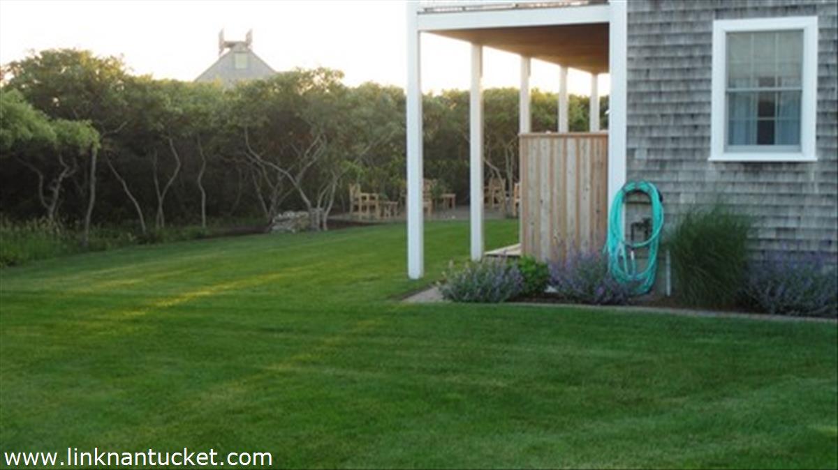 22 Exeter Street Nantucket, MA 02554 - Photo 11 of 15 Gallery Image 11