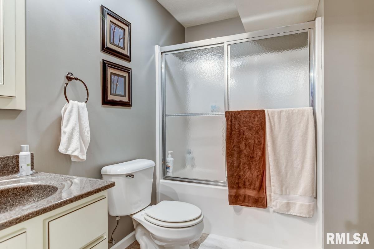 4219 Osage Road Springfield, IL 62711 - Photo 40 of 45