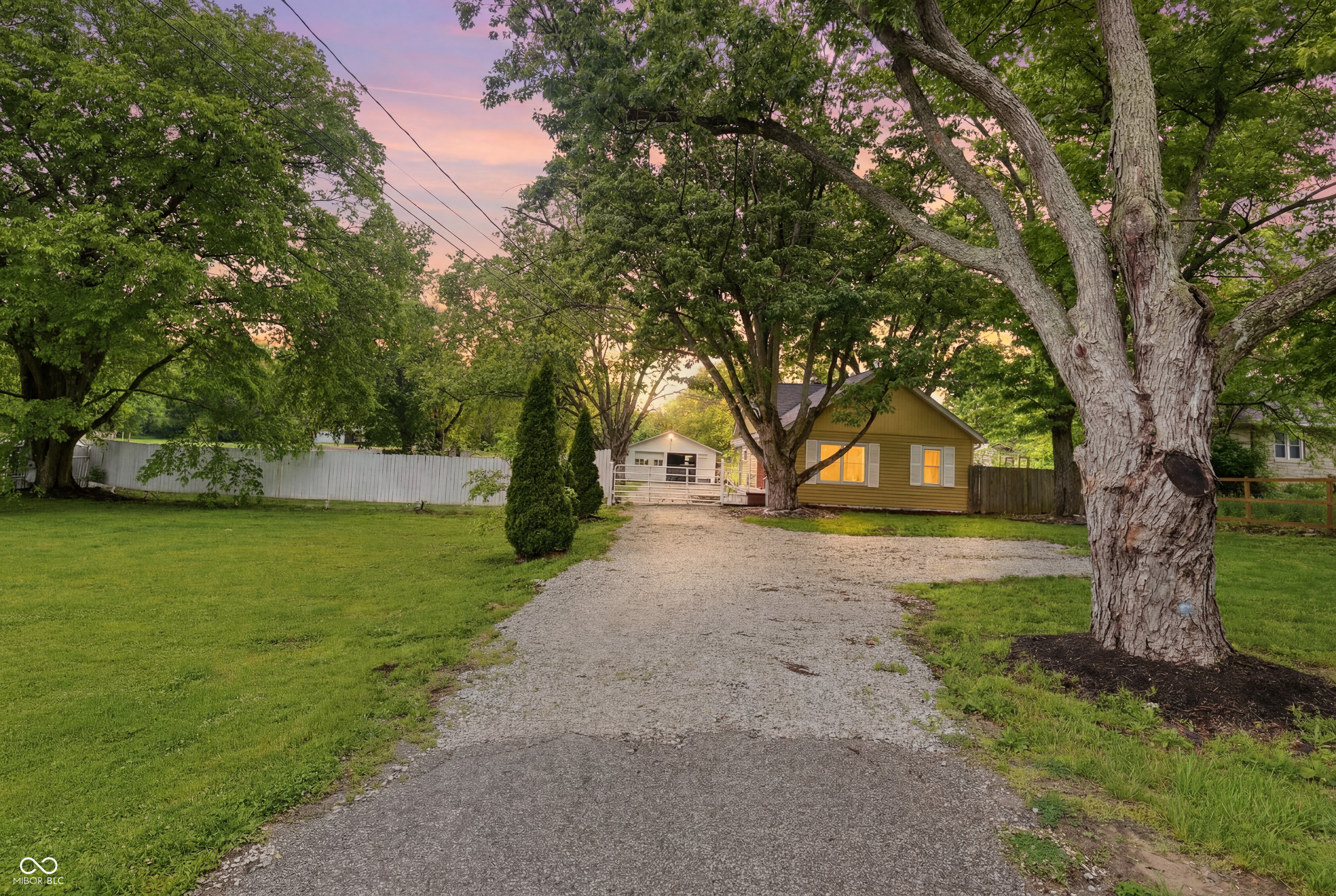 8520 Morgantown Road Indianapolis, IN 46217 - Photo 20 of 31