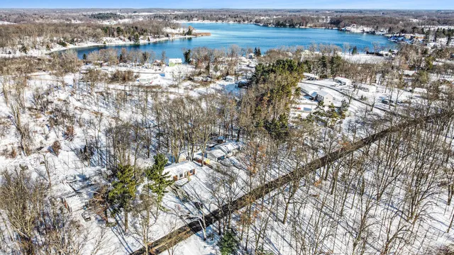 $224,900 | 4986 Farwell Lake Road, Horton, MI 49246