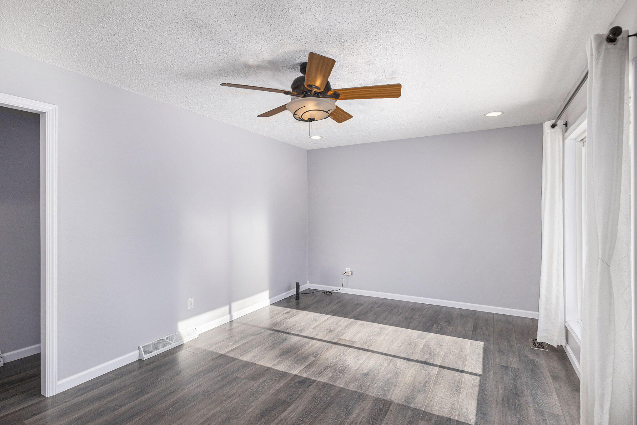 4986 Farwell Lake Road Horton, MI 49246 - Photo 5 of 25 004_file_568