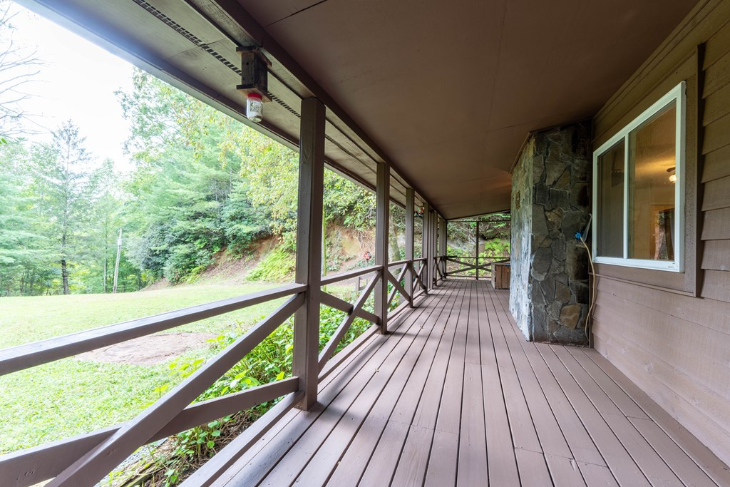 335 Davis Creek Road Murphy, NC 28906 - Photo 5 of 20 Front Porch B