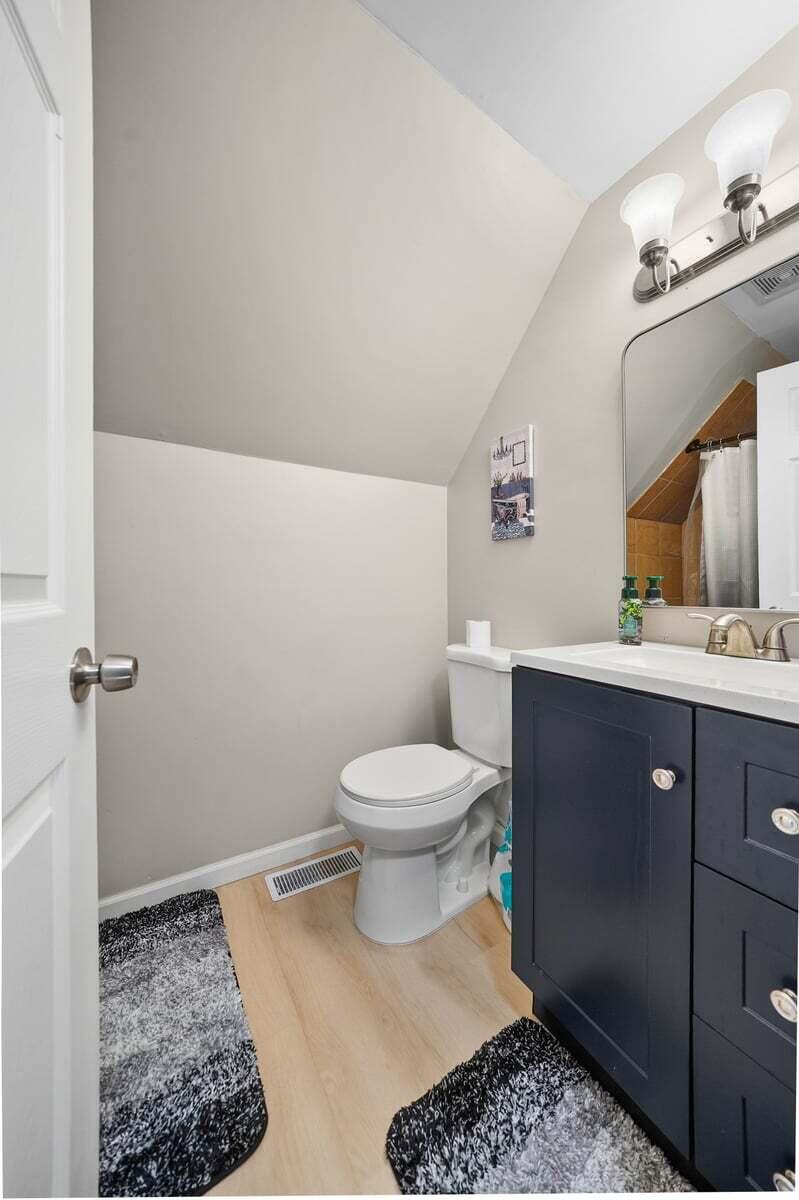 715 McCool Road Valparaiso, IN 46385 - Photo 10 of 22 799x1200