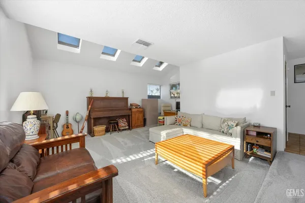 $487,000 | Undisclosed Address, Bakersfield, CA 93309
