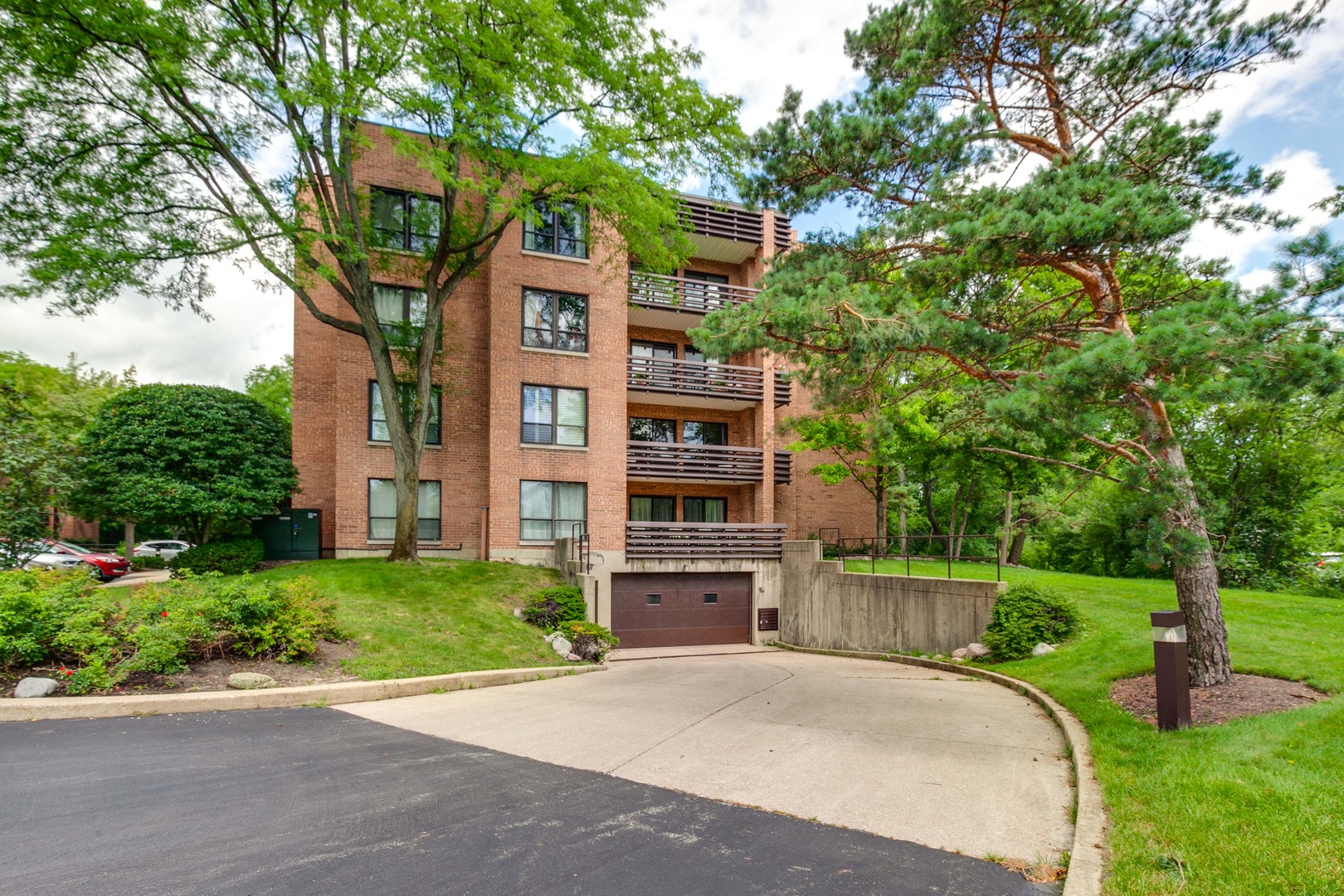 1060 Shermer Road, Unit 27 Northbrook, IL 60062 - Photo 33 of 37
