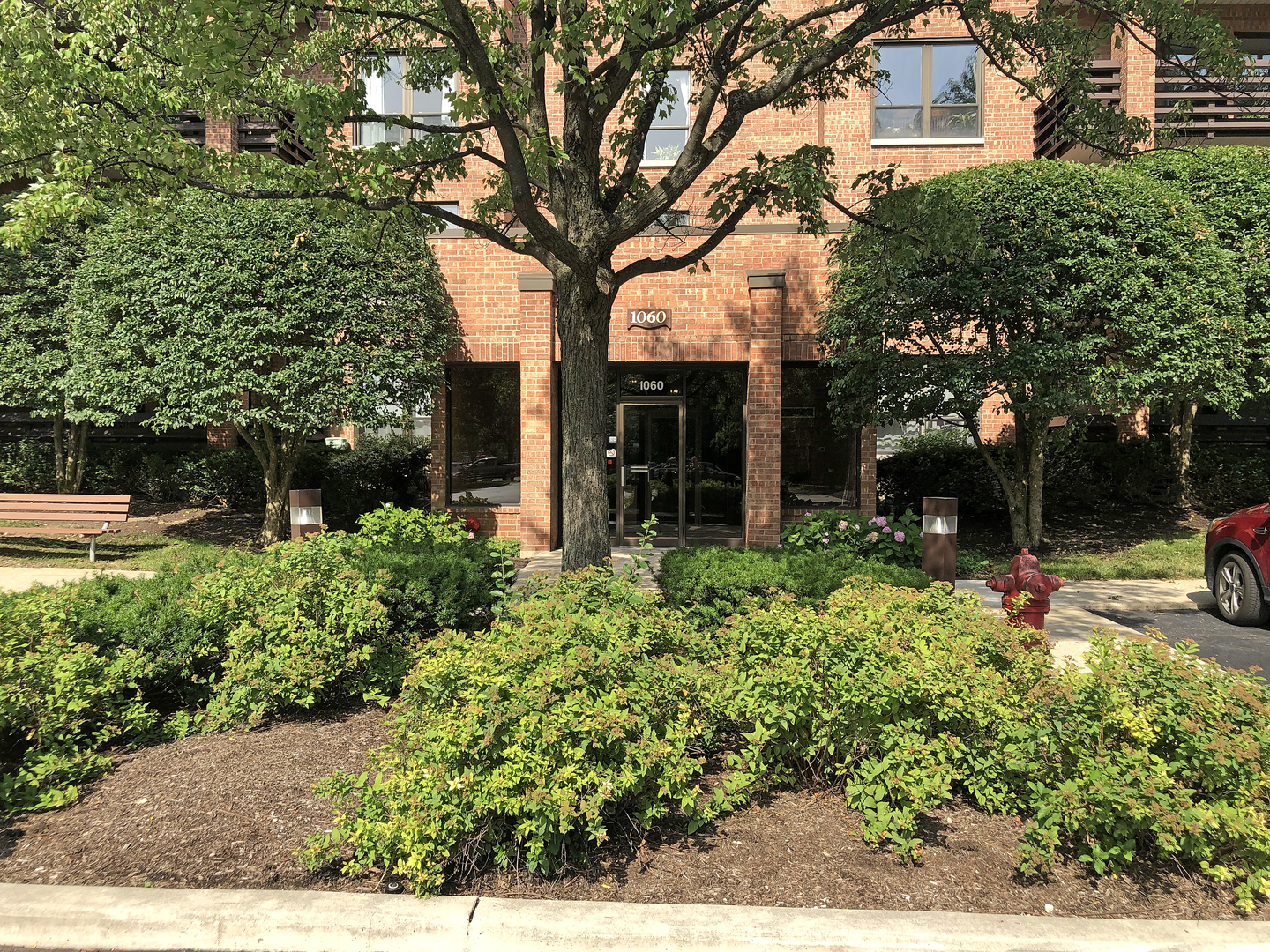 1060 Shermer Road, Unit 27 Northbrook, IL 60062 - Photo 4 of 37