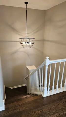 $3,995 | 2106 Rugen Road, Unit B, Glenview, IL 60026