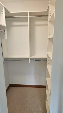 $3,995 | 2106 Rugen Road, Unit B, Glenview, IL 60026