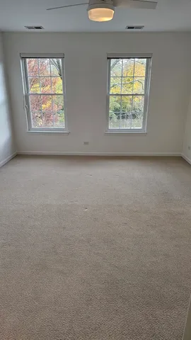 $3,995 | 2106 Rugen Road, Unit B, Glenview, IL 60026