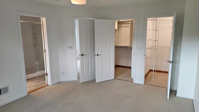 $3,995 | 2106 Rugen Road, Unit B, Glenview, IL 60026