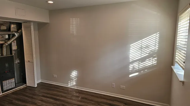 $3,995 | 2106 Rugen Road, Unit B, Glenview, IL 60026