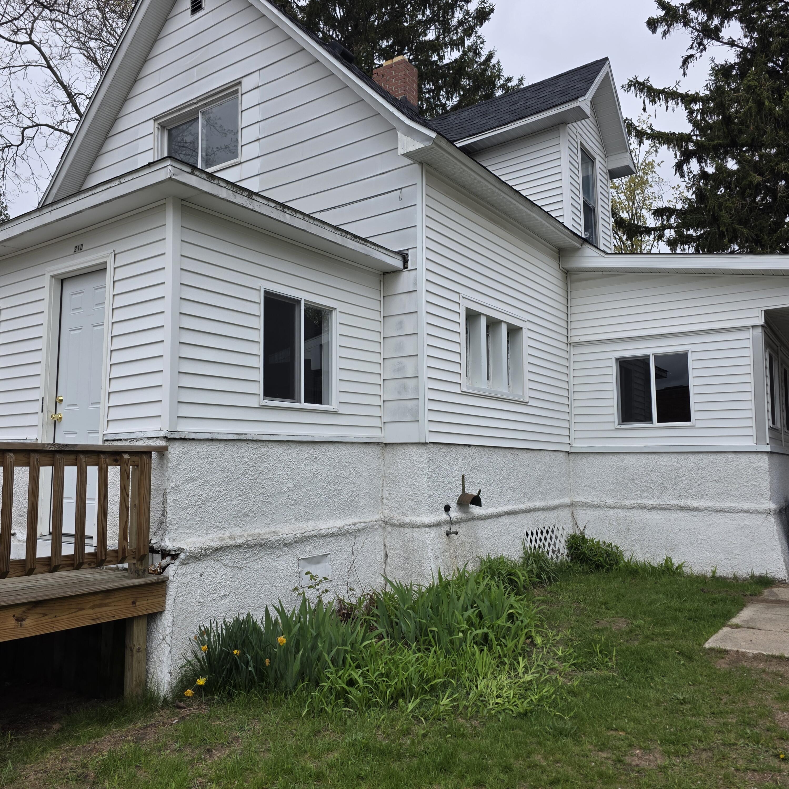210 Church Street Hart, MI 49420 - Photo 2 of 26 20260428_131625