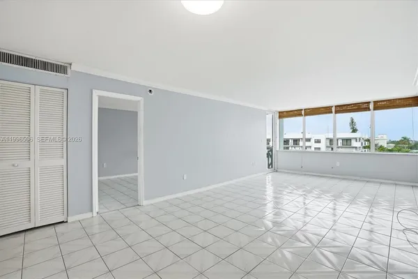$285,000 | 8233 Harding Avenue, Unit 504, Miami Beach, FL 33141