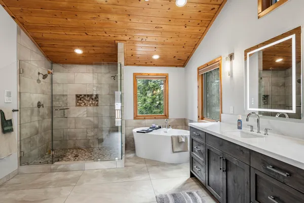 $2,750,000 | 3585 Lynwood Drive, Carnelian Bay, CA 96140