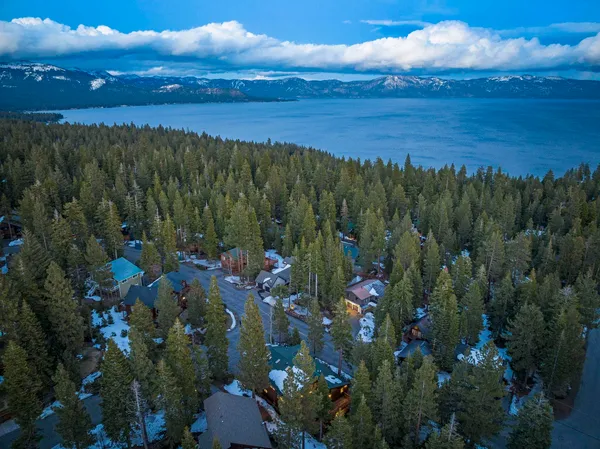 $2,750,000 | 3585 Lynwood Drive, Carnelian Bay, CA 96140