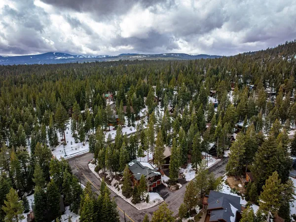 $2,750,000 | 3585 Lynwood Drive, Carnelian Bay, CA 96140