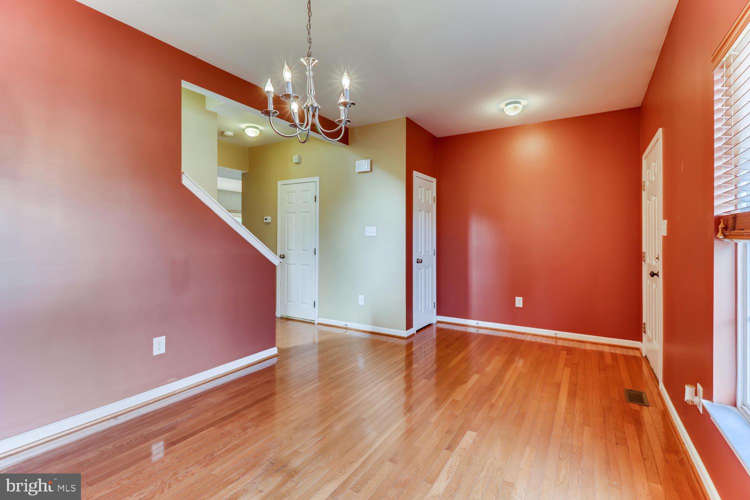 11513 Lipscomb Way White Marsh, MD 21162 - Photo 5 of 36 Large enough for an 8 person dinner party!