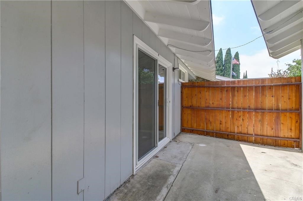 2814 Serang Place Costa Mesa, CA 92626 - Photo 5 of 28