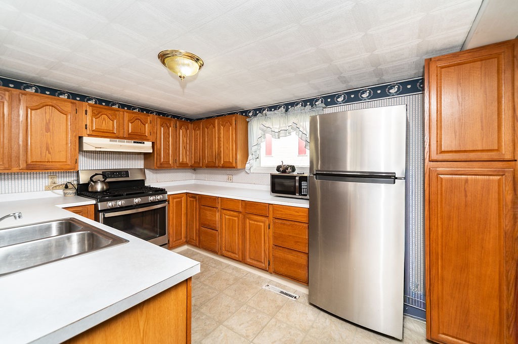 2605 West Main Street Road Corfu, NY 14036 - Photo 5 of 19