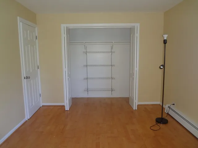 $1,575 | 4602 North River Road, Unit B1, Schiller Park, IL 60176