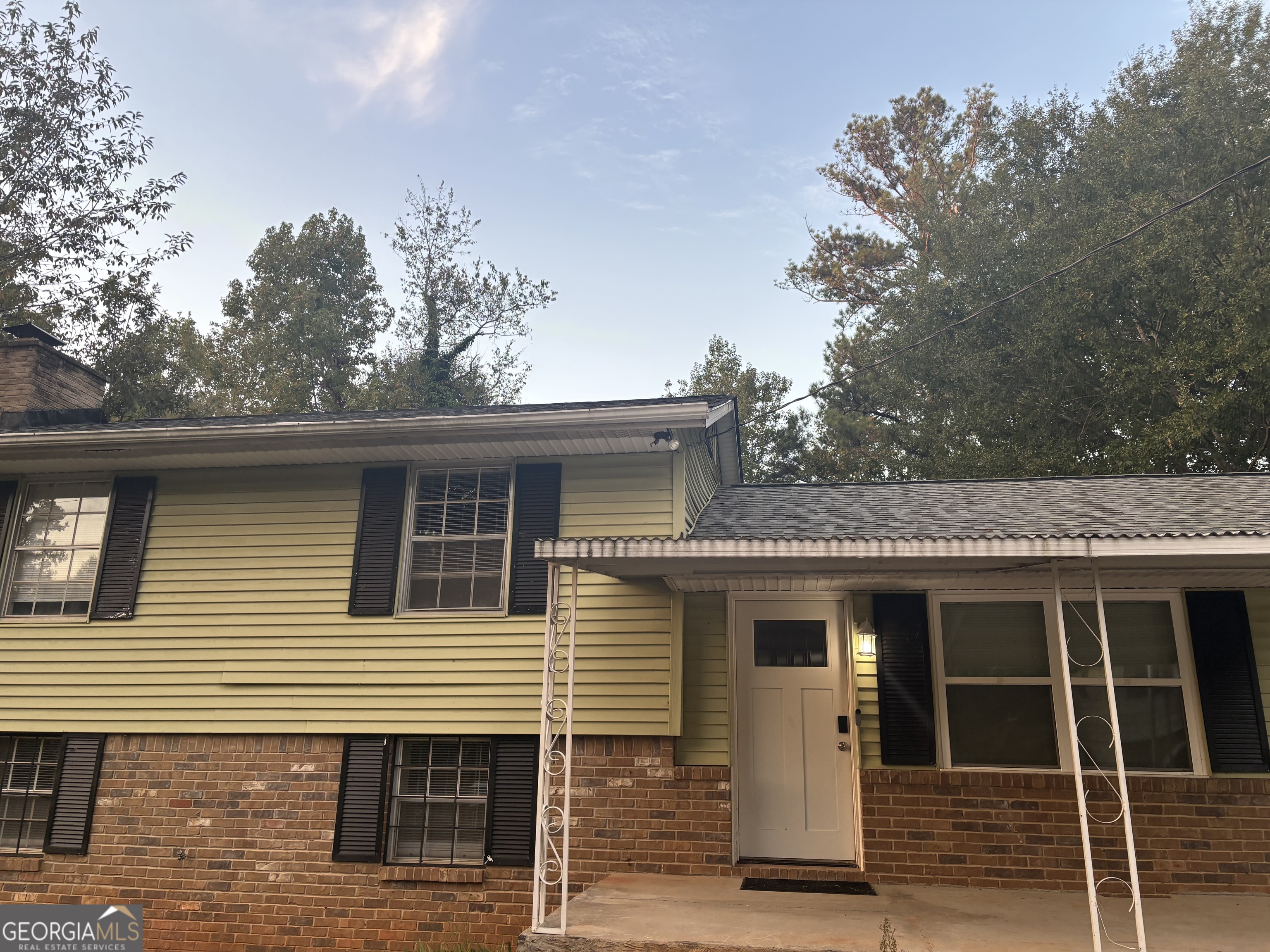 a front view of a house