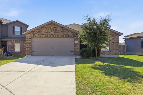 $1,750 | 4001 Cressler Lane, Unit 15G, Jarrell, TX 76537
