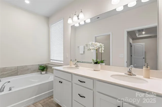 $487,000 | 9110 Buckley Court, Charlotte, NC 28269