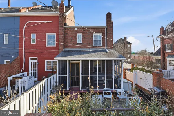 $4,100 | 915 Jefferson Street, Alexandria, VA 22314
