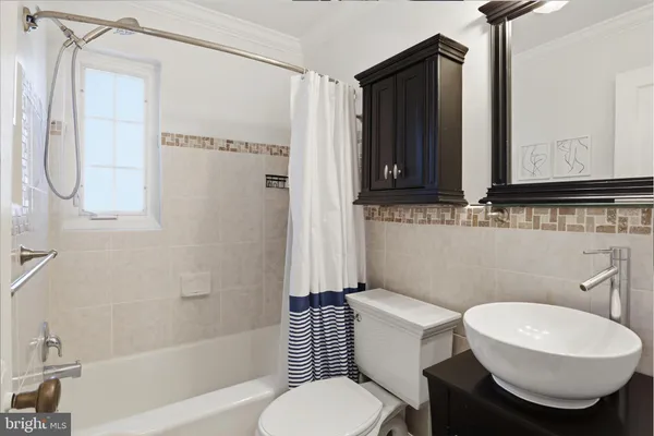 $4,100 | 915 Jefferson Street, Alexandria, VA 22314