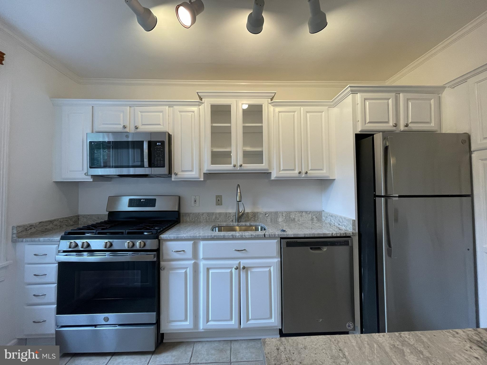 2700 13th Road South, Unit 374 Arlington, VA 22204 - Photo 5 of 12