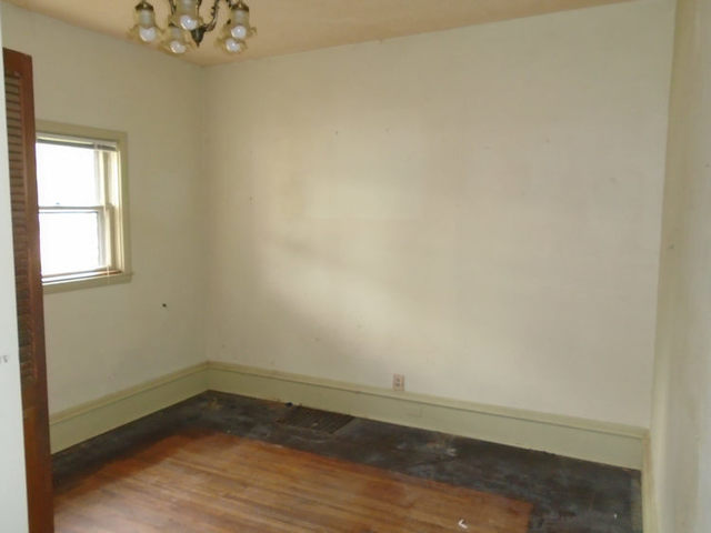 908 North 8th Street Rochelle, IL 61068 - Photo 5 of 11