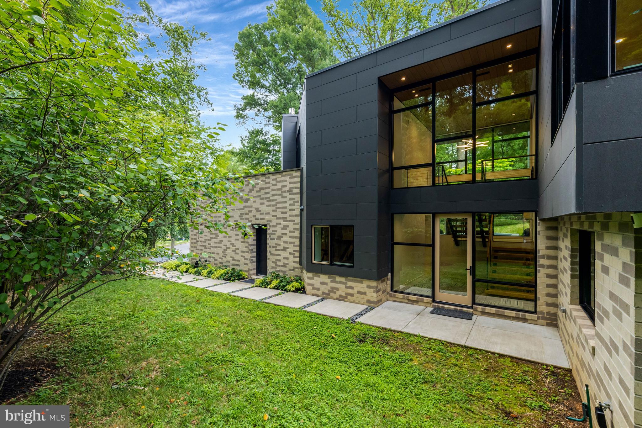 7815 Old Falls Road McLean, VA 22102 - Photo 105 of 129