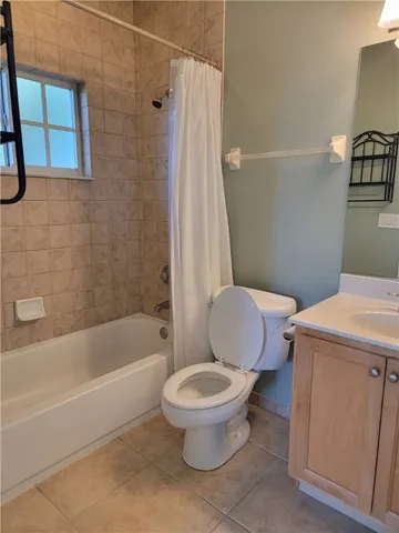 $210,000 | 576 7th Square Southwest, Unit 202, Vero Beach, FL 32962