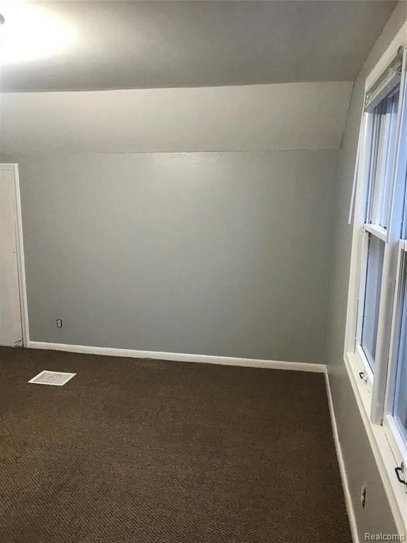 17599 Stahelin Avenue Detroit, MI 48219 - Photo 13 of 21