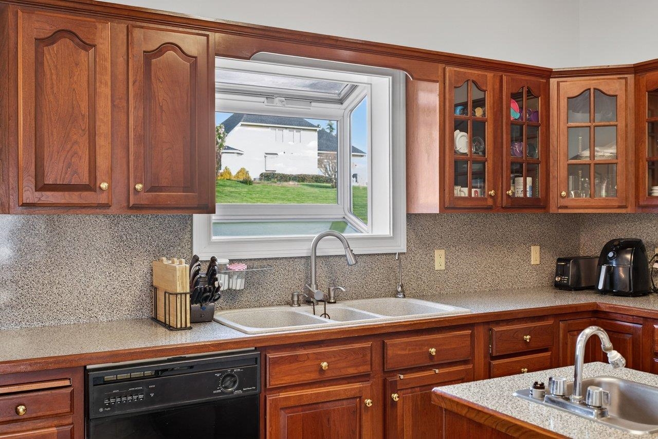 1837 Park Road Harrisonburg, VA 22802 - Photo 10 of 75