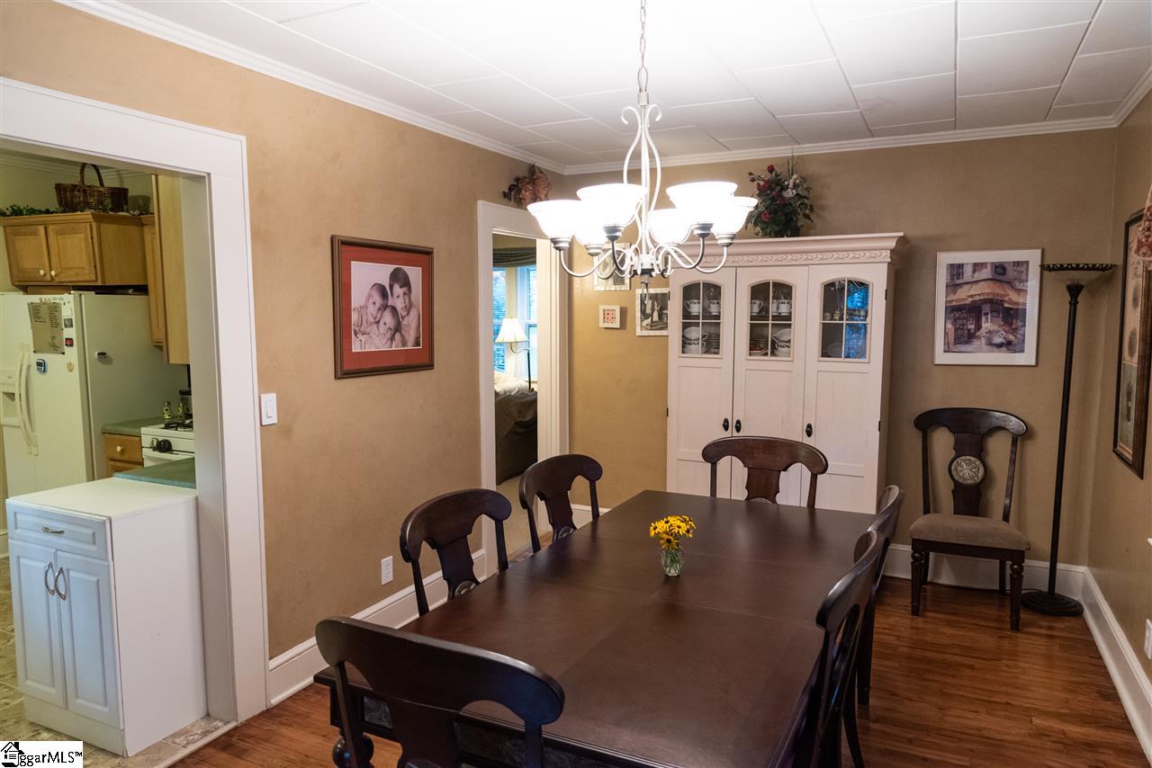 402 Hickory Street Clinton, SC 29325 - Photo 11 of 36 Gallery Image 11
