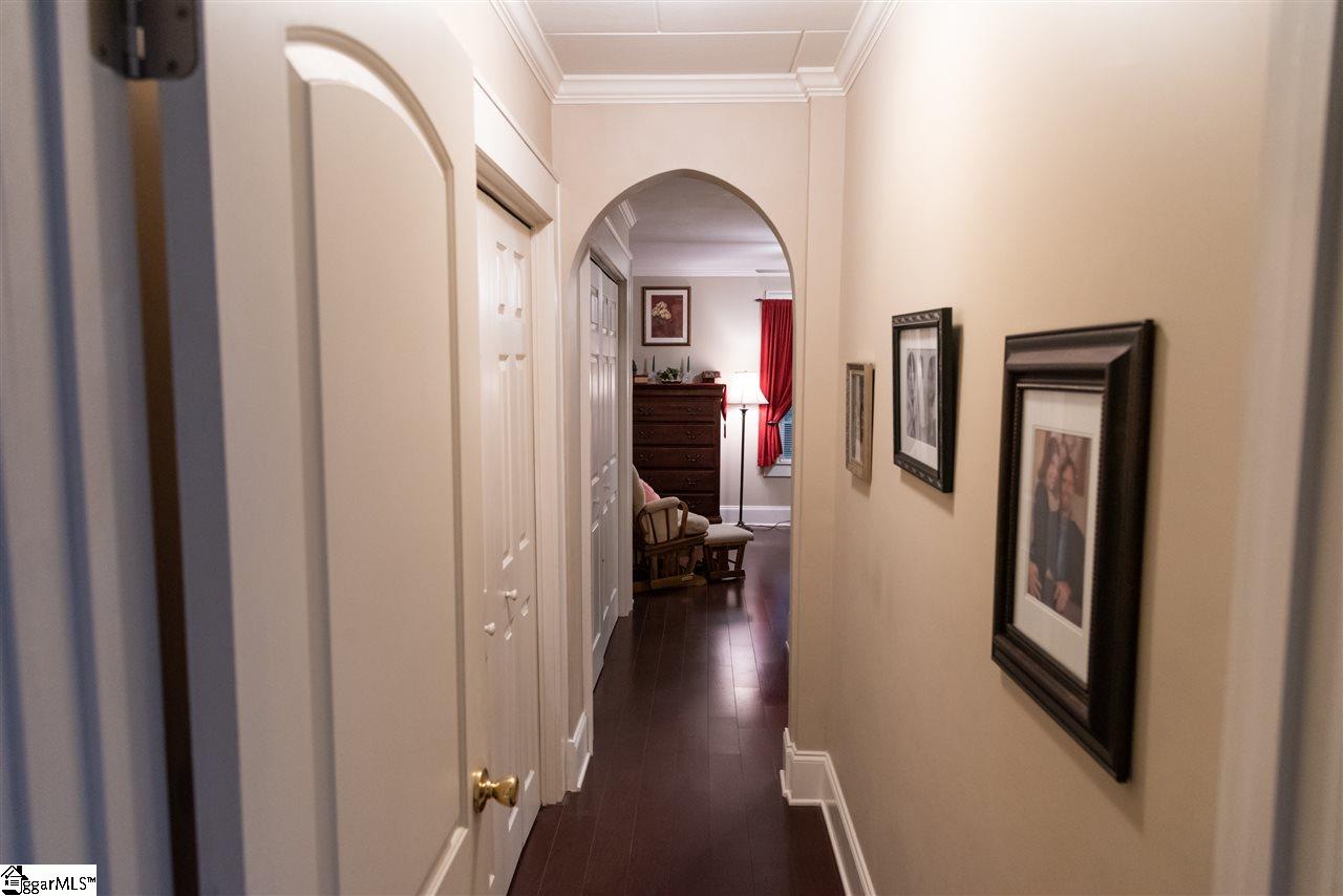 402 Hickory Street Clinton, SC 29325 - Photo 14 of 36 Gallery Image 14