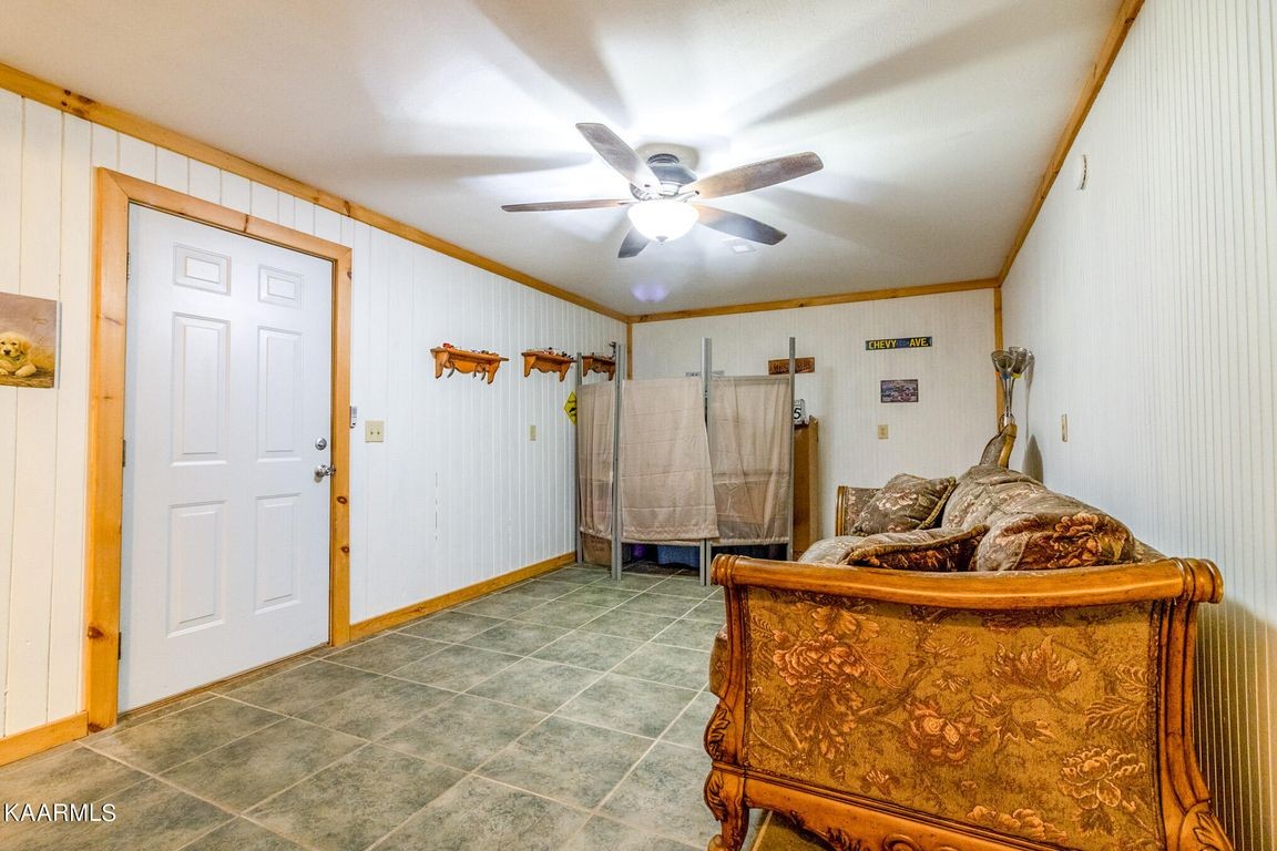 111 Ridge Point Road Jamestown, TN 38556 - Photo 19 of 47 Gallery Image 19