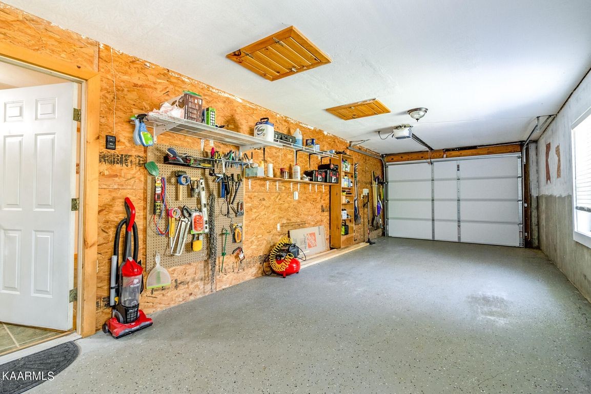 111 Ridge Point Road Jamestown, TN 38556 - Photo 23 of 47 Gallery Image 23