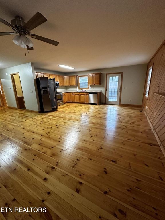 111 Ridge Point Road Jamestown, TN 38556 - Photo 31 of 47 Gallery Image 31